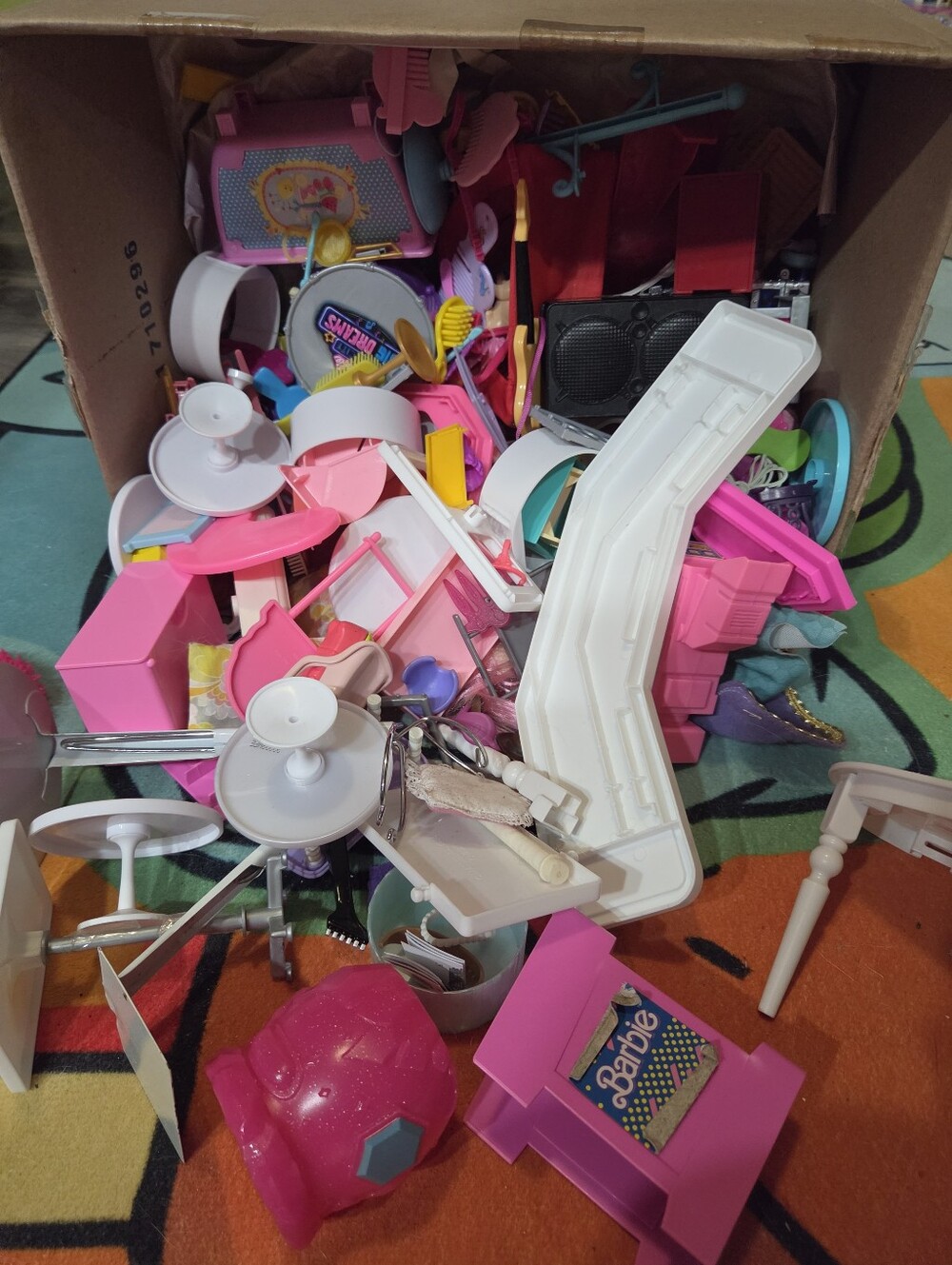 Big Box Of Playset Pieces - Picture 2 of 3
